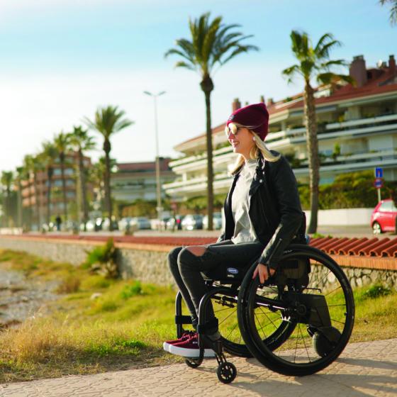 Invacare, Alber Smoov 010 powered assistance