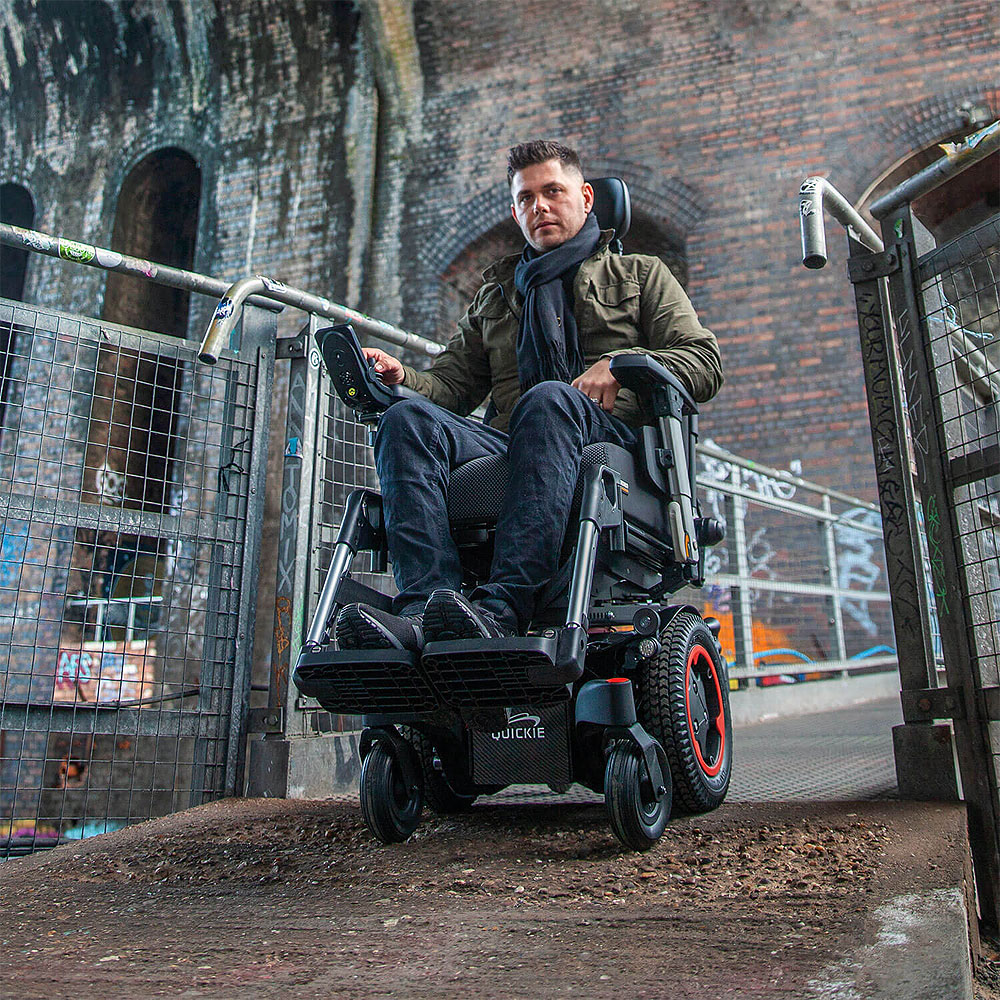 Sunrise, Q300M Mini Electric Wheelchair